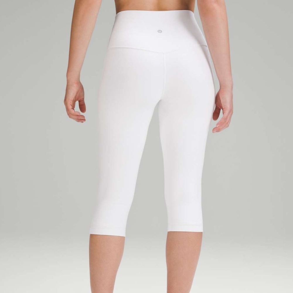 Lululemon white capris